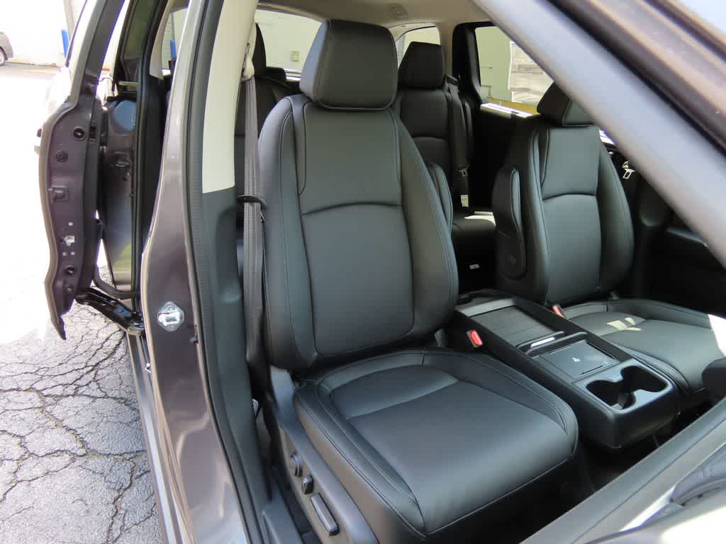 Thumbnail: 2026 Honda Odyssey - 17