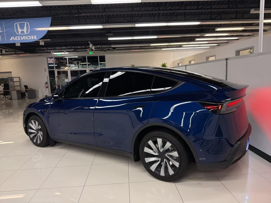 Thumbnail: 2026 Tesla Model Y - 10