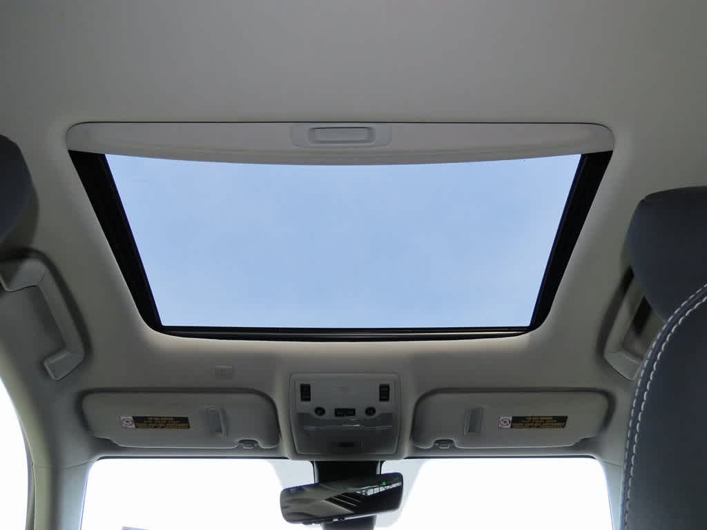 Thumbnail: 2019 Lexus IS - 22