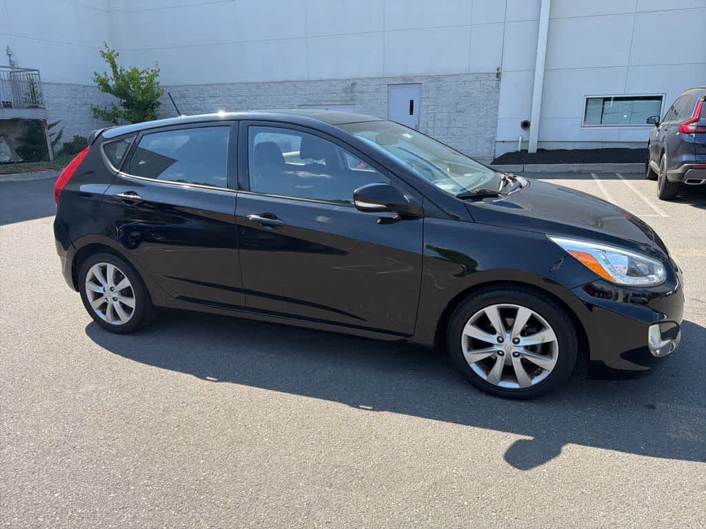 Thumbnail: 2014 Hyundai Accent - 18