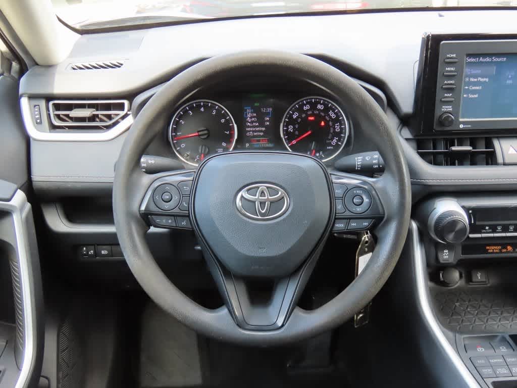 Thumbnail: 2020 Toyota RAV4 - 18