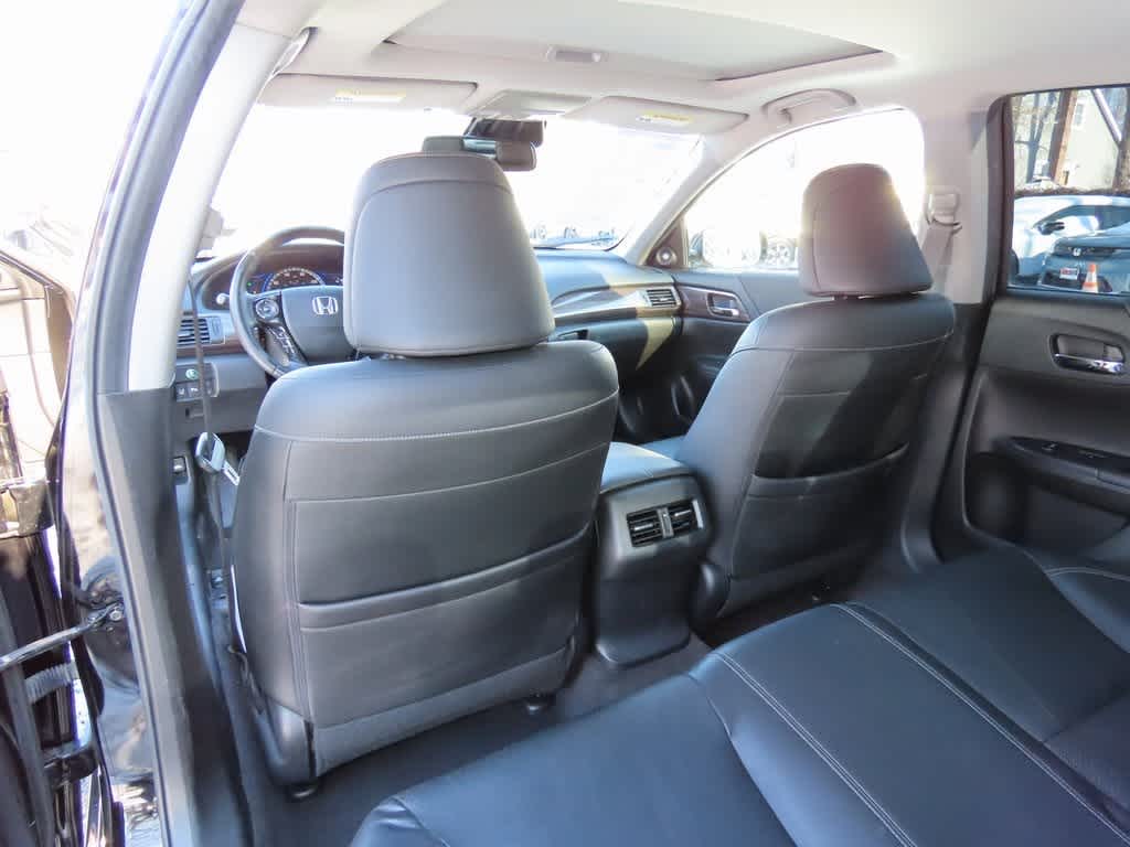 Thumbnail: 2017 Honda Accord - 15