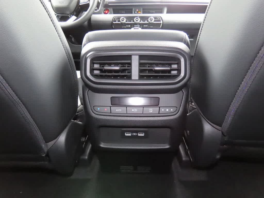 2025 Honda Pilot Touring 25