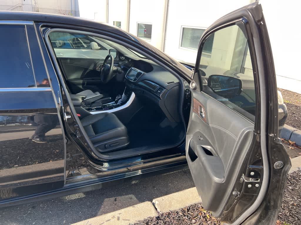 Thumbnail: 2017 Honda Accord - 7