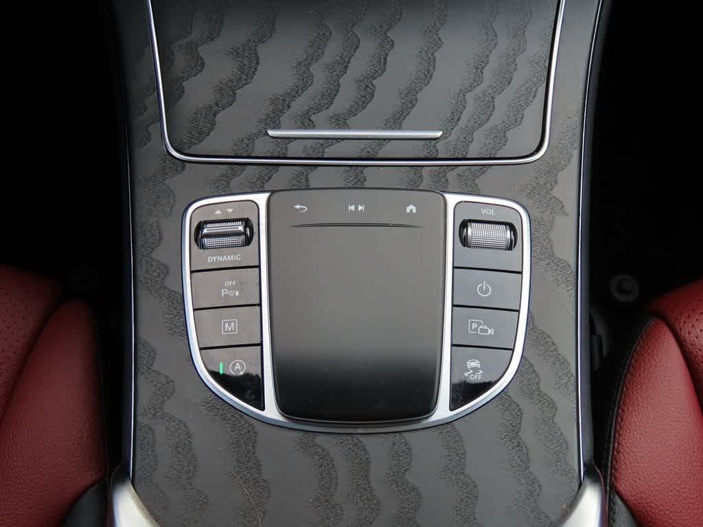2021 Mercedes-Benz GLC 300 23