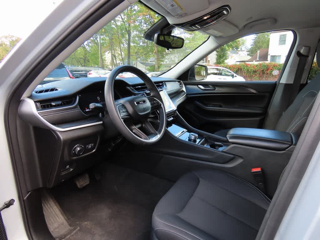 Thumbnail: 2023 Jeep Grand Cherokee - 2