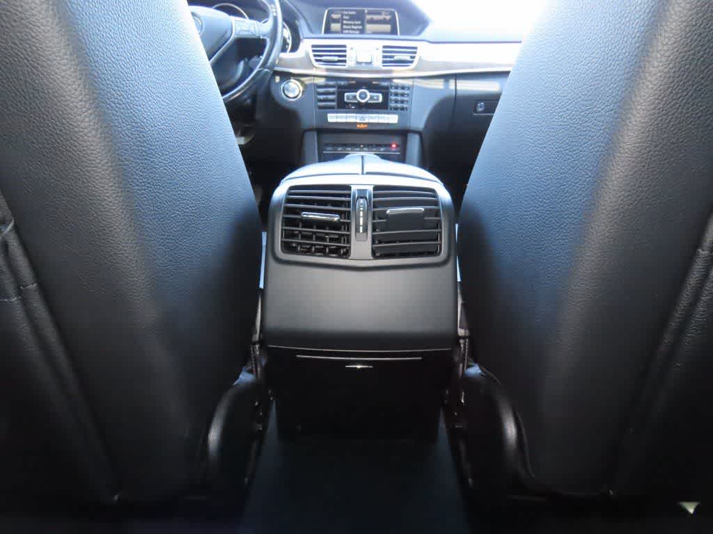 Thumbnail: 2015 Mercedes-Benz E-Class - 23