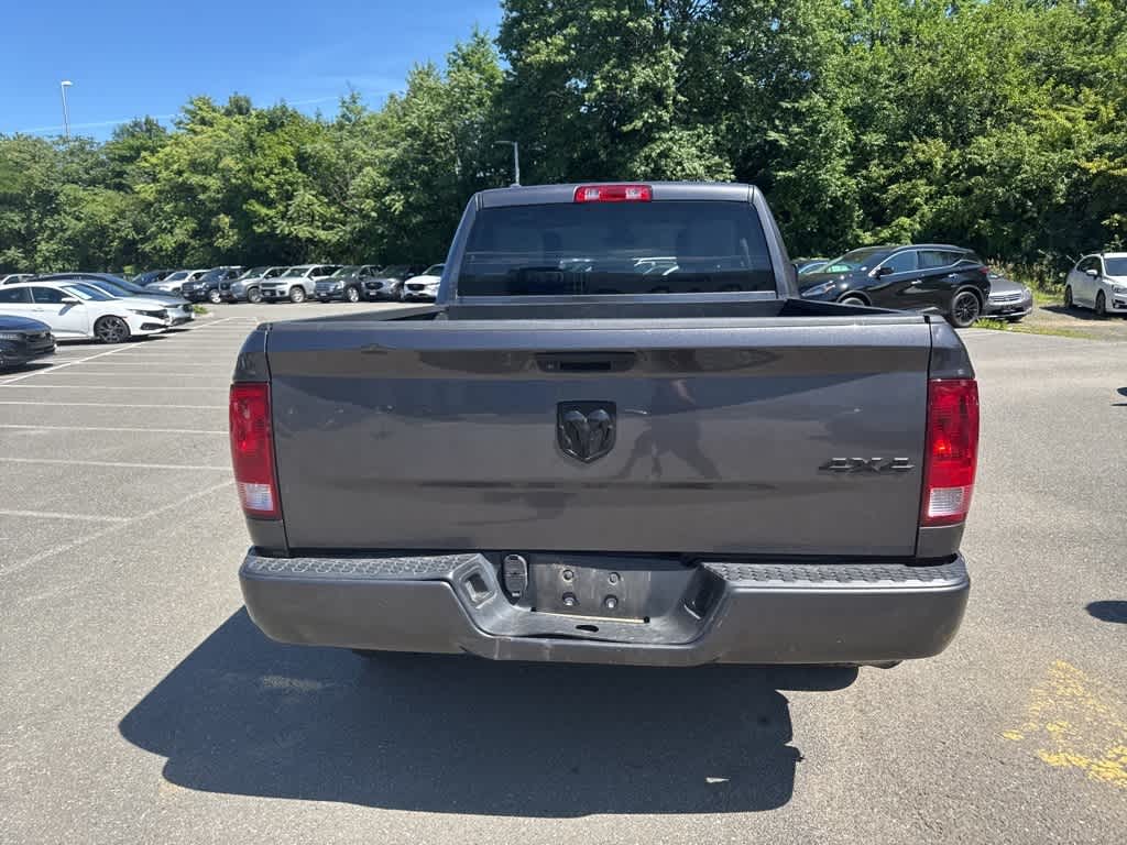 Thumbnail: 2019 RAM 1500 Classic - 18