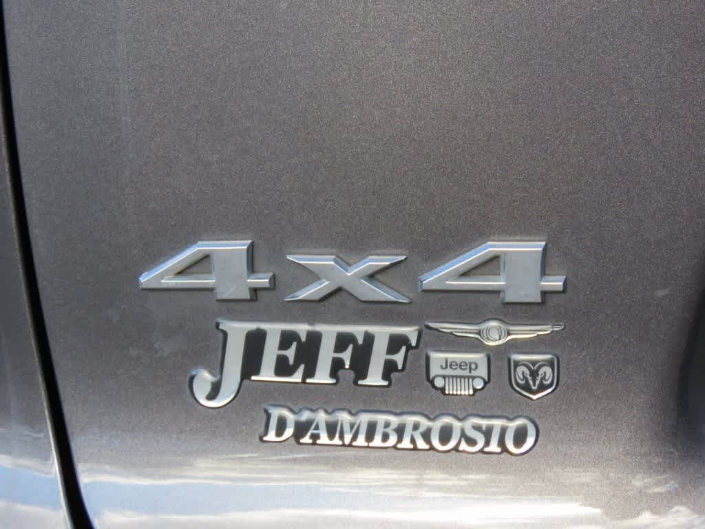 Thumbnail: 2019 Jeep Cherokee - 9