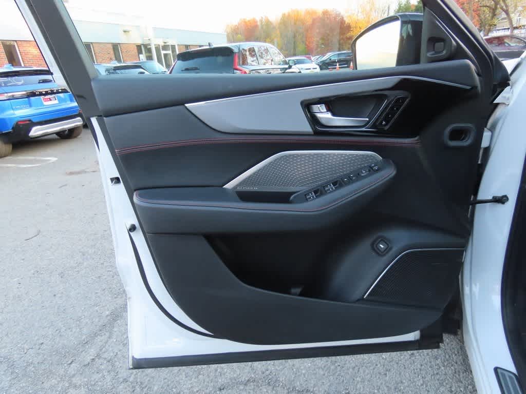 Thumbnail: 2023 Acura MDX - 16