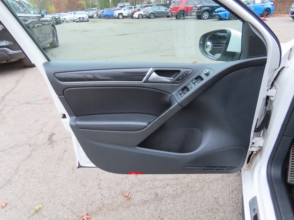 Thumbnail: 2013 Volkswagen Golf - 13