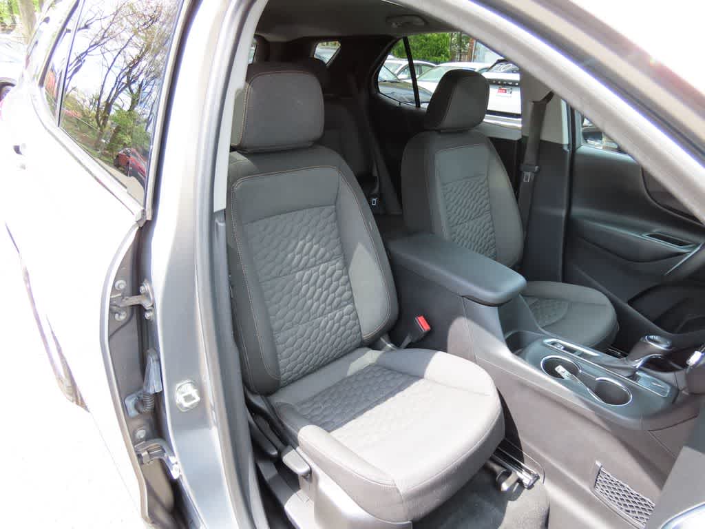 Thumbnail: 2018 Chevrolet Equinox - 17