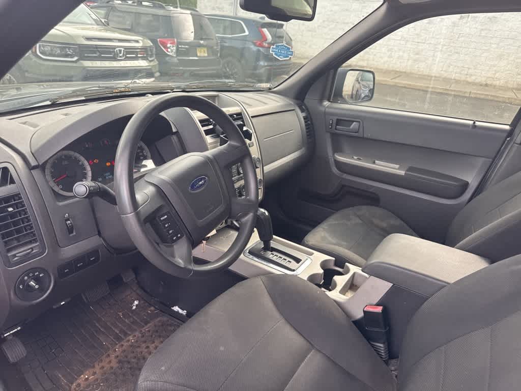 Thumbnail: 2008 Ford Escape - 16