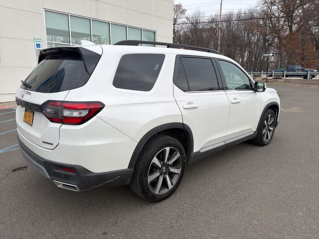 Thumbnail: 2023 Honda Pilot - 10