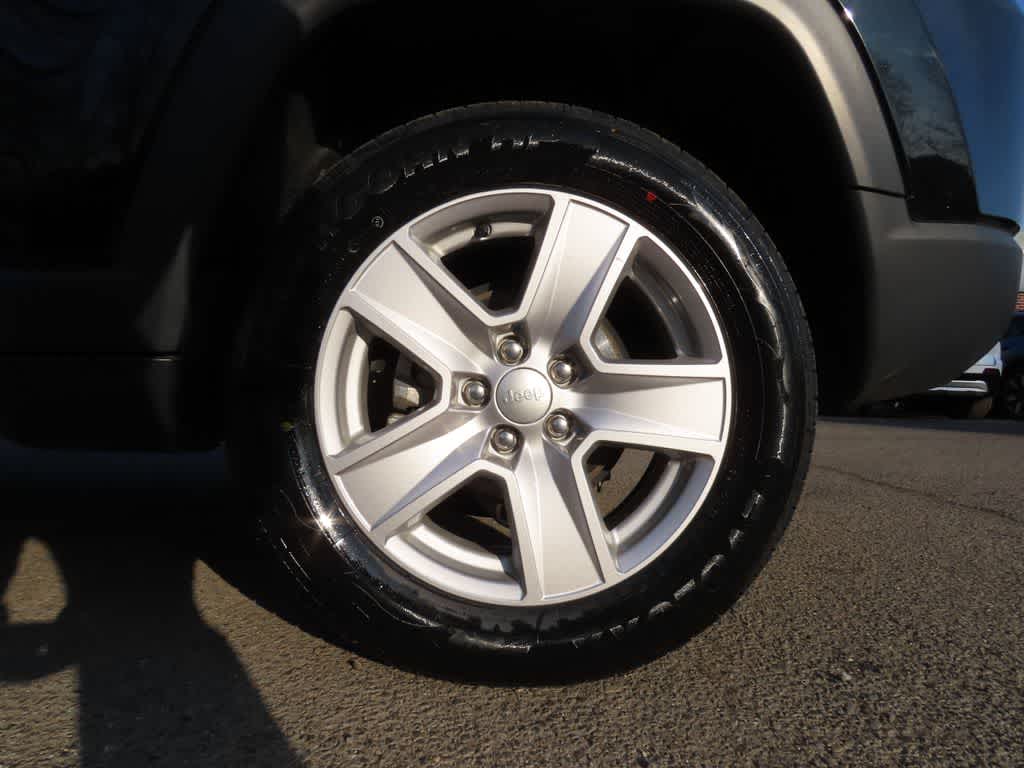 Thumbnail: 2022 Jeep Compass - 10