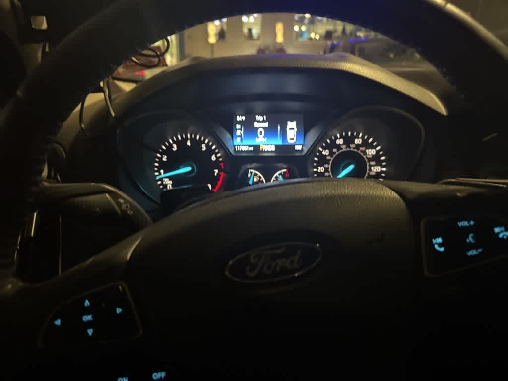 Thumbnail: 2015 Ford Focus - 7