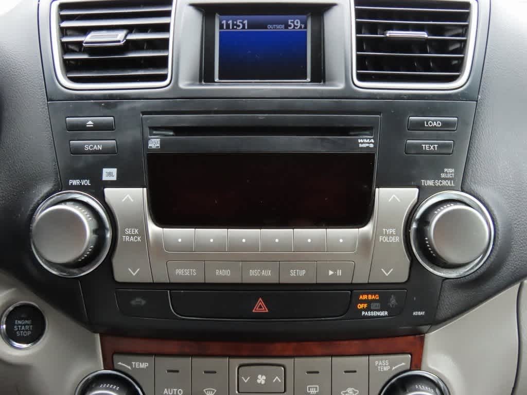 Thumbnail: 2011 Toyota Highlander - 24