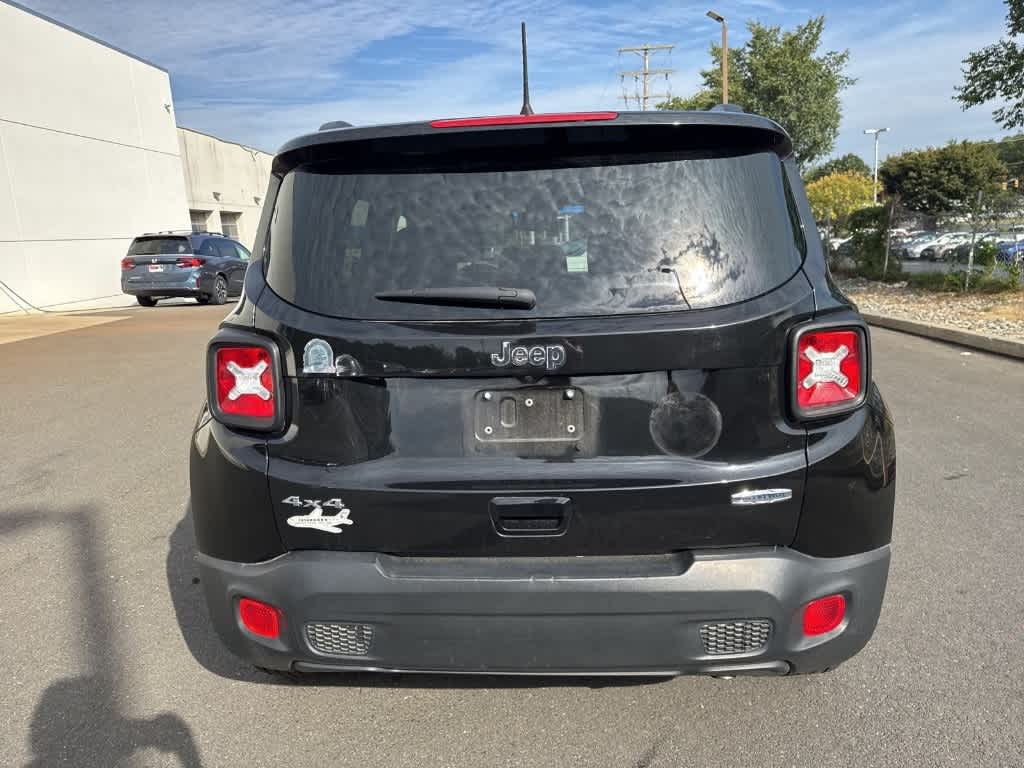 Thumbnail: 2022 Jeep Renegade - 5