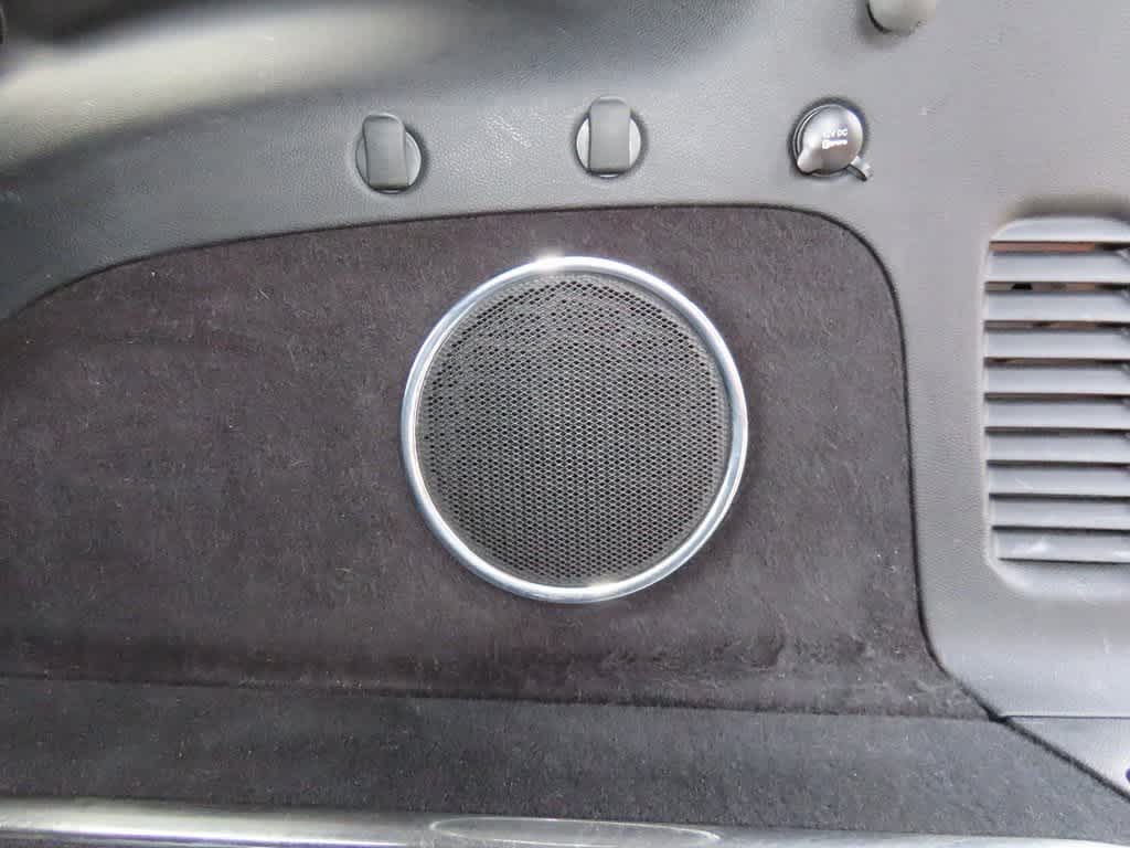Thumbnail: 2011 Jeep Grand Cherokee - 11
