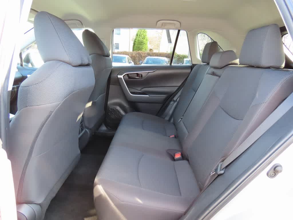 Thumbnail: 2022 Toyota RAV4 - 13