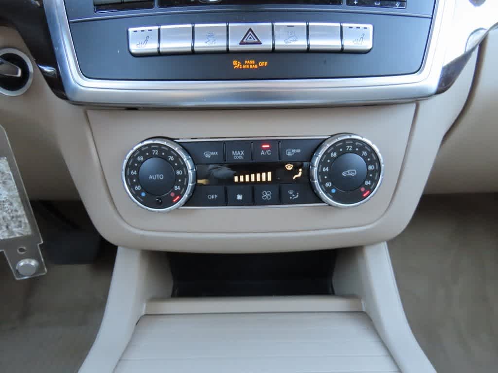 Thumbnail: 2015 Mercedes-Benz M-Class - 25