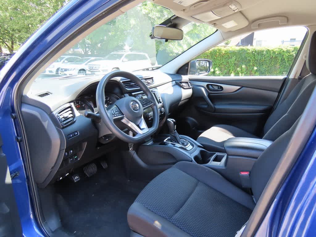 Thumbnail: 2021 Nissan Rogue Sport - 2