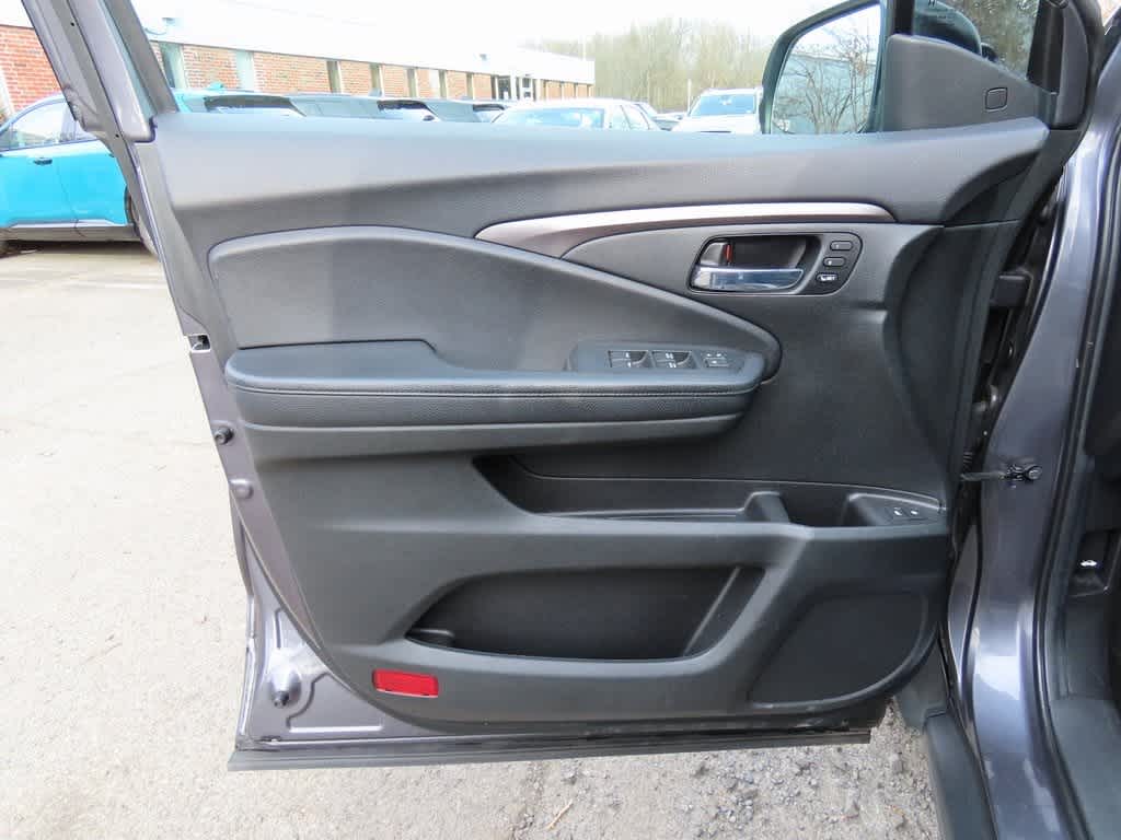 Thumbnail: 2021 Honda Pilot - 17