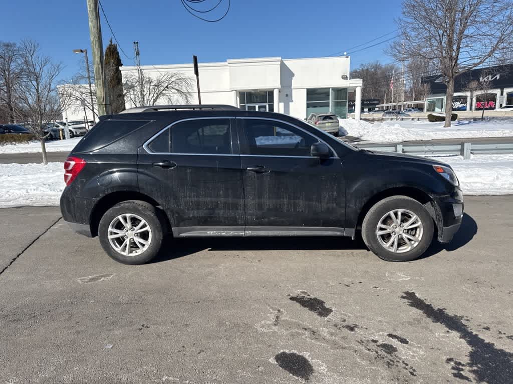 Thumbnail: 2017 Chevrolet Equinox - 6