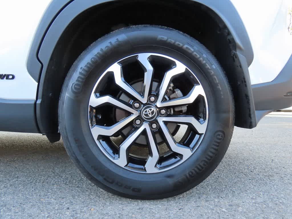 Thumbnail: 2024 Toyota Corolla Cross - 9