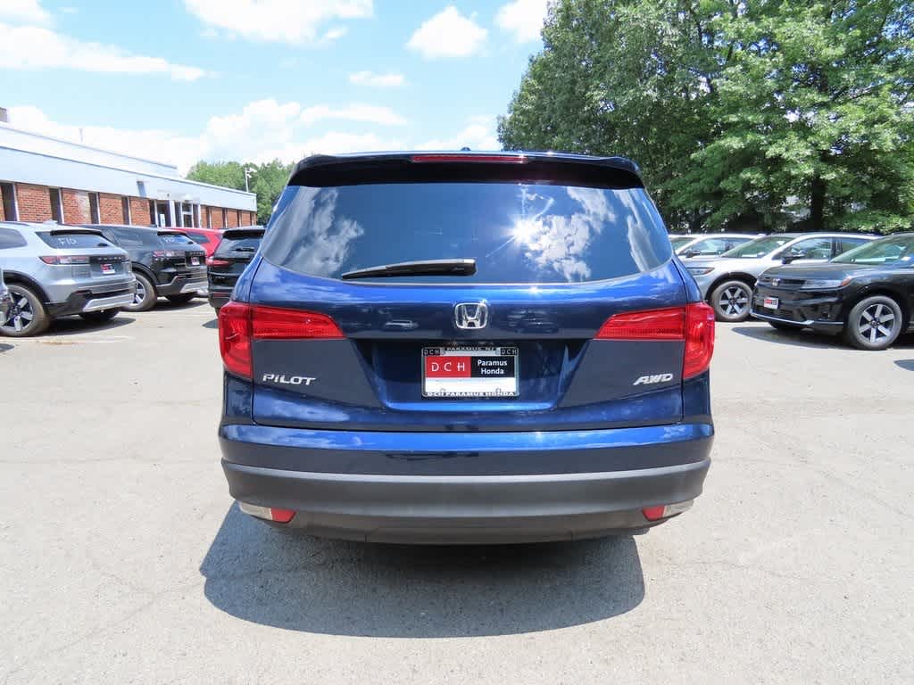 Thumbnail: 2016 Honda Pilot - 5