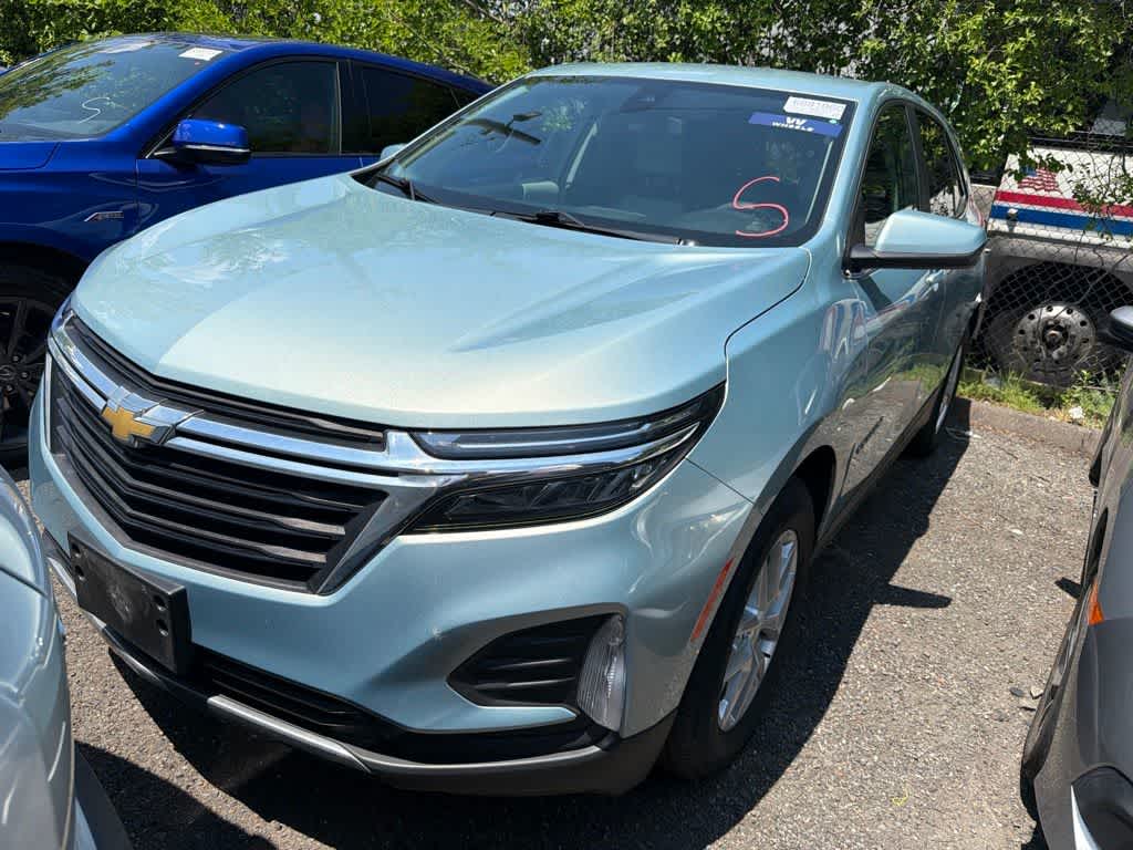 Thumbnail: 2022 Chevrolet Equinox - 1