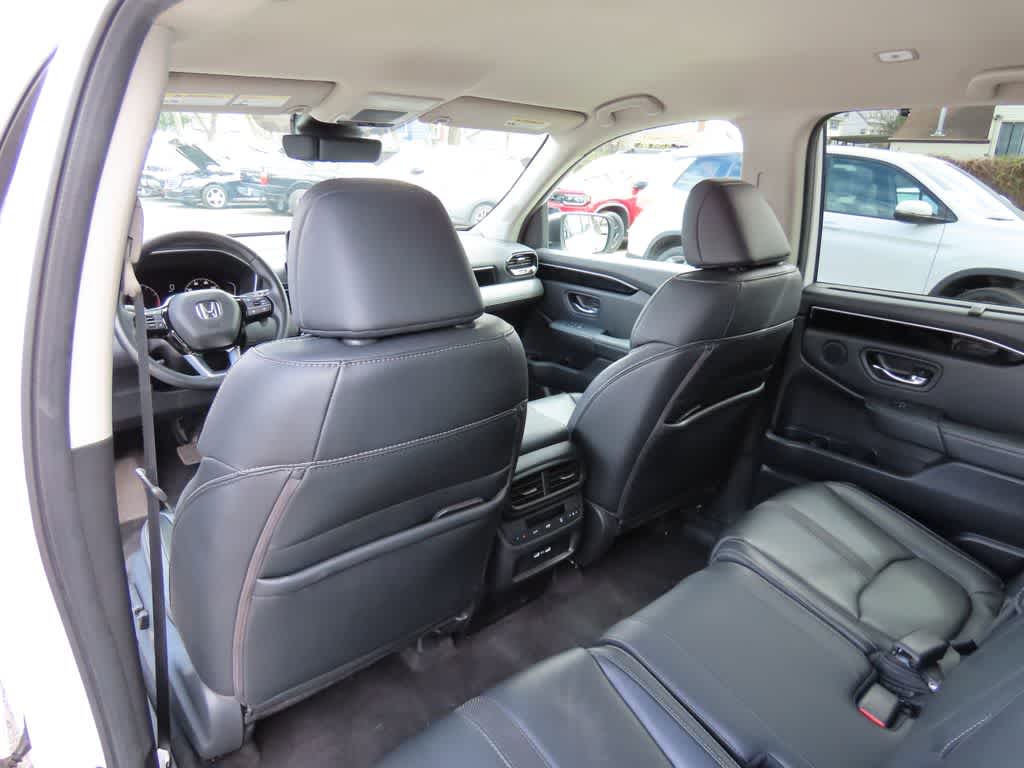 Thumbnail: 2023 Honda Pilot - 16