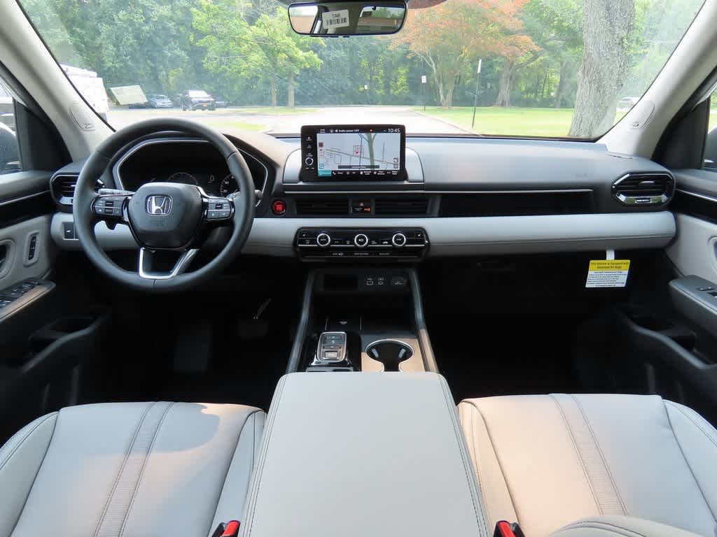 Thumbnail: 2025 Honda Pilot - 18