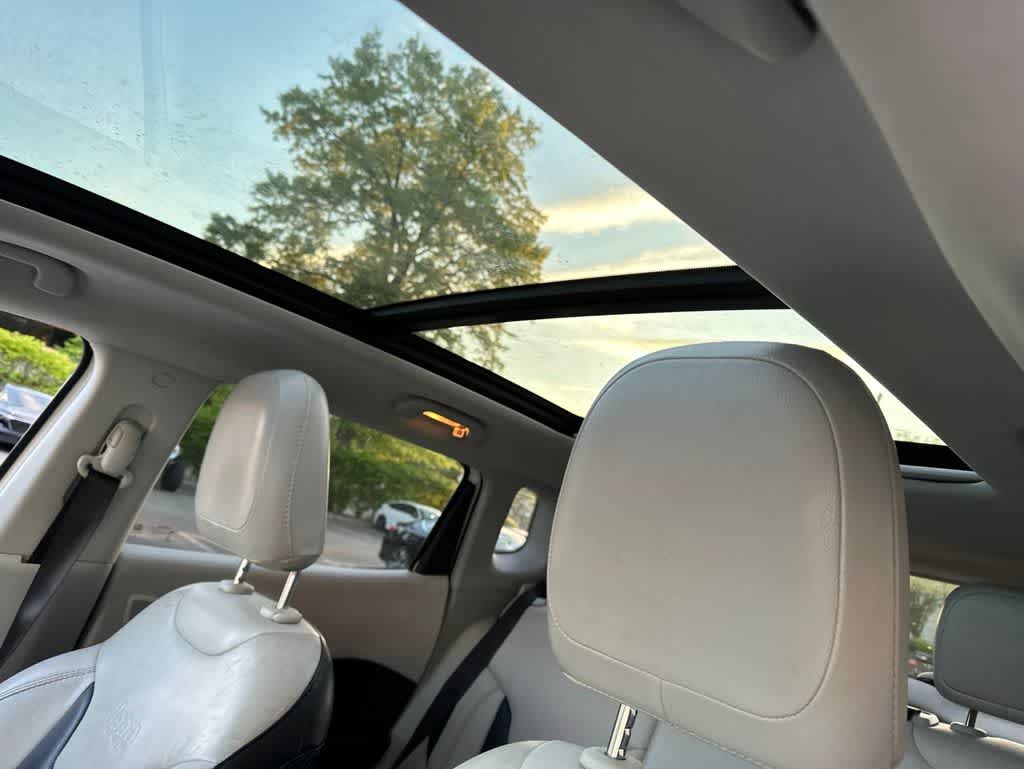 Thumbnail: 2021 Jeep Compass - 29