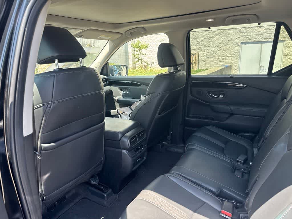 Thumbnail: 2023 Honda Pilot - 14