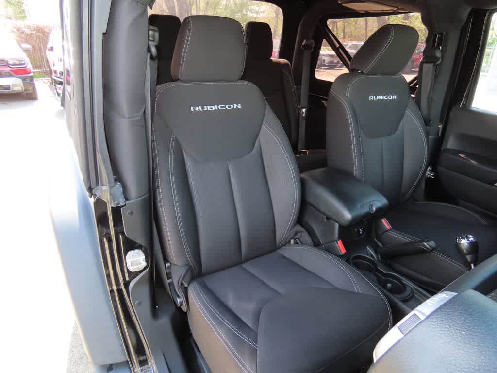 Thumbnail: 2015 Jeep Wrangler - 14