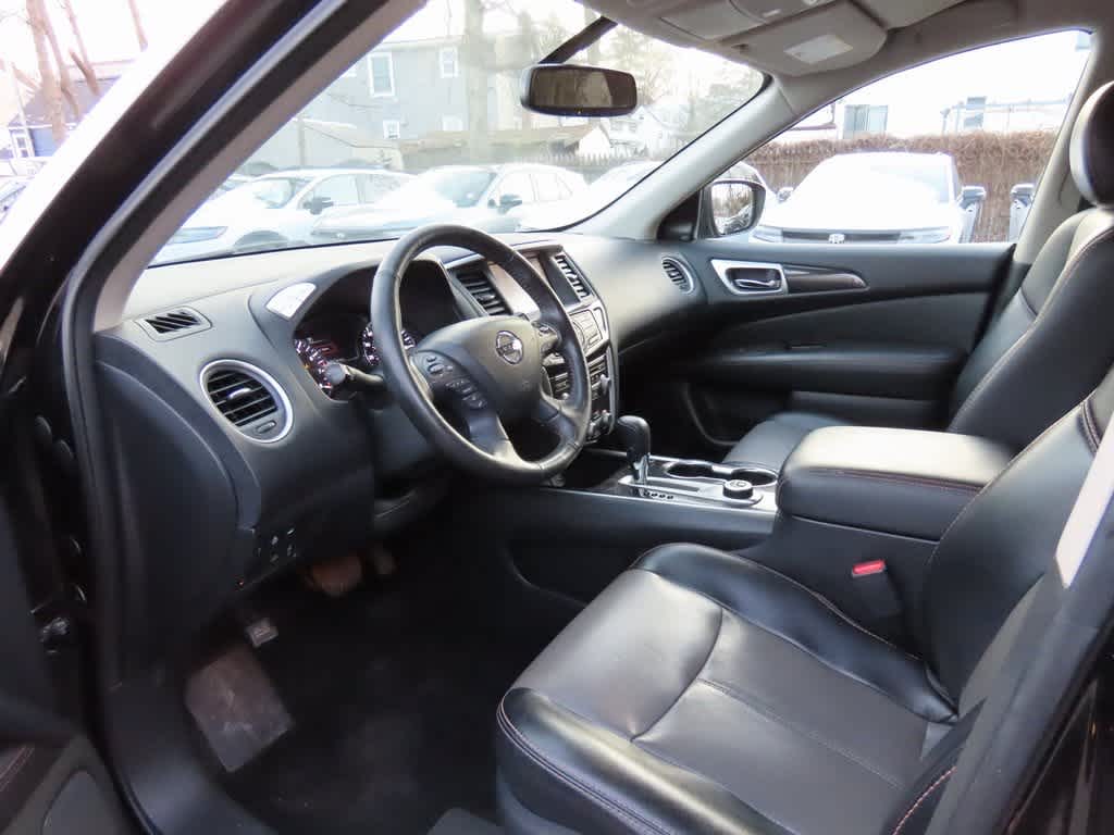 Thumbnail: 2019 Nissan Pathfinder - 2