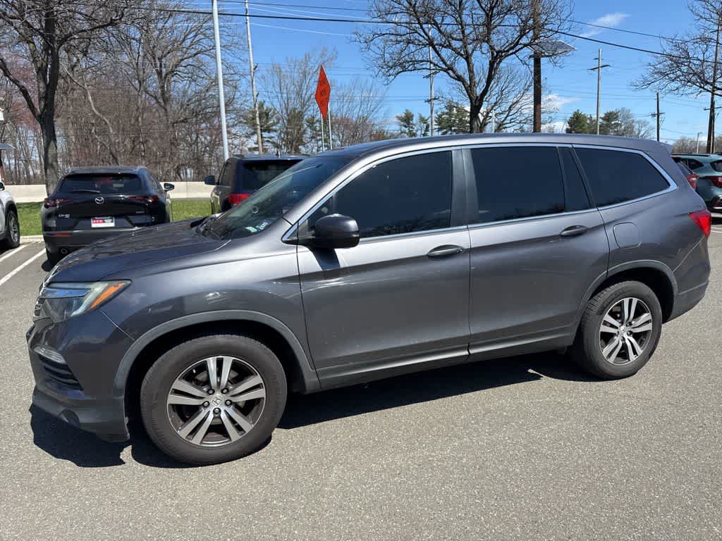 Thumbnail: 2018 Honda Pilot - 3