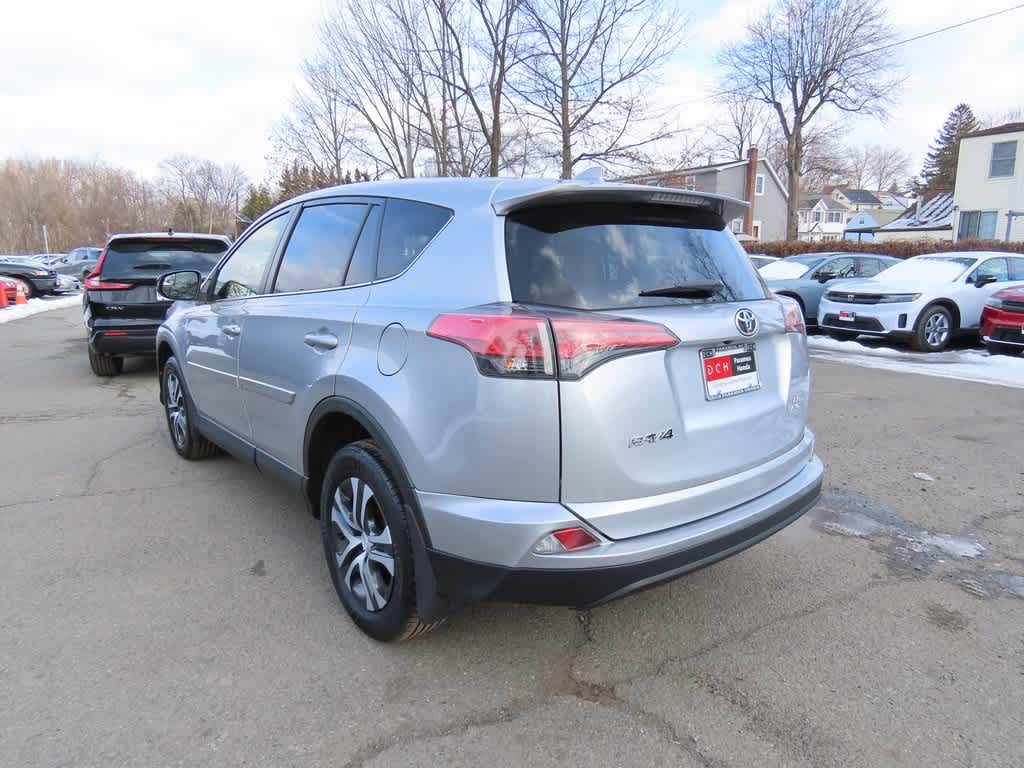 Thumbnail: 2018 Toyota RAV4 - 4
