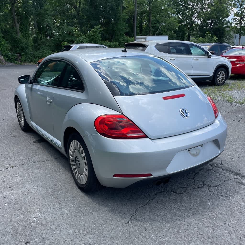 Thumbnail: 2013 Volkswagen Beetle - 4