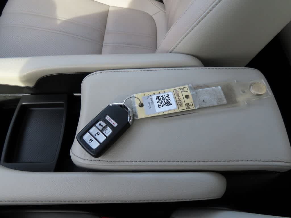 Thumbnail: 2021 Honda Insight - 26