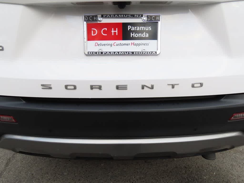 Thumbnail: 2022 Kia Sorento - 7