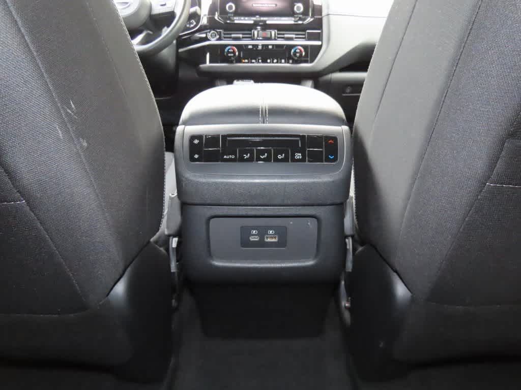 Thumbnail: 2022 Nissan Pathfinder - 24