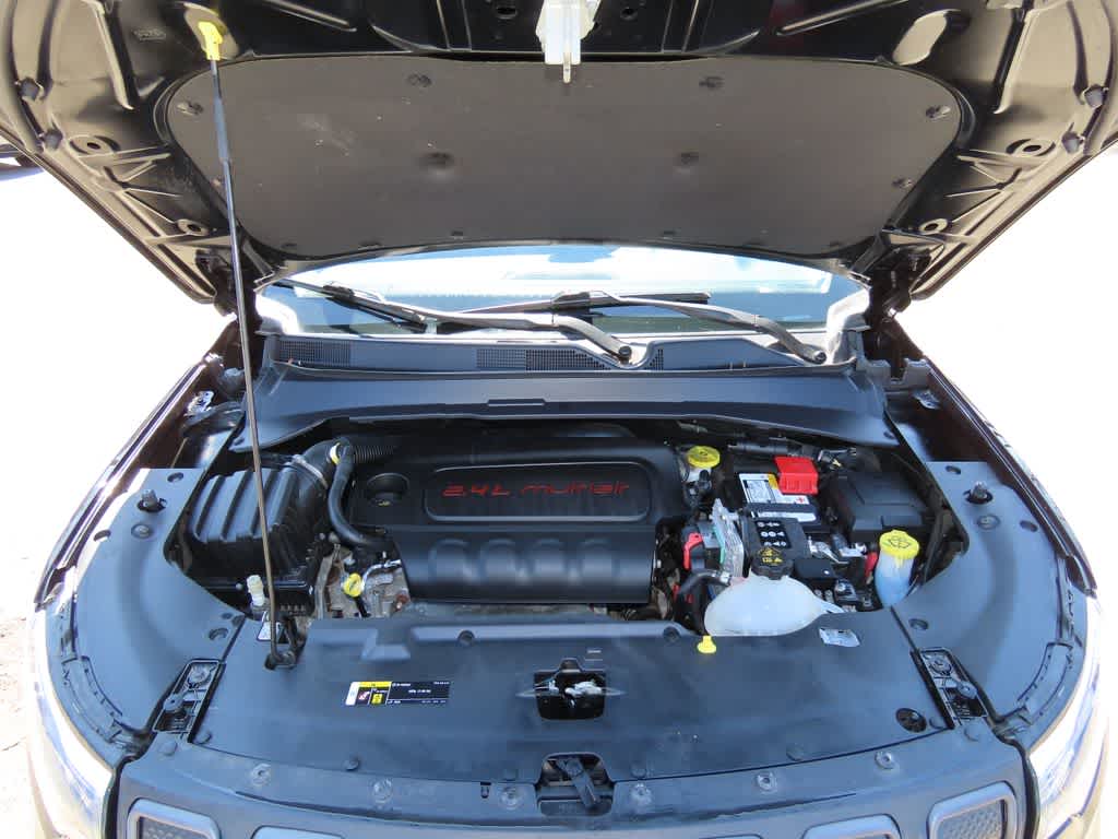 Thumbnail: 2022 Jeep Compass - 11