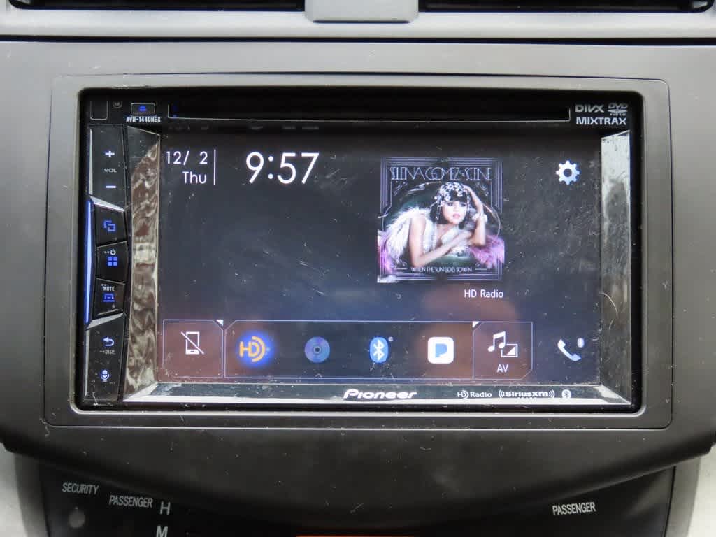 Thumbnail: 2011 Toyota RAV4 - 21