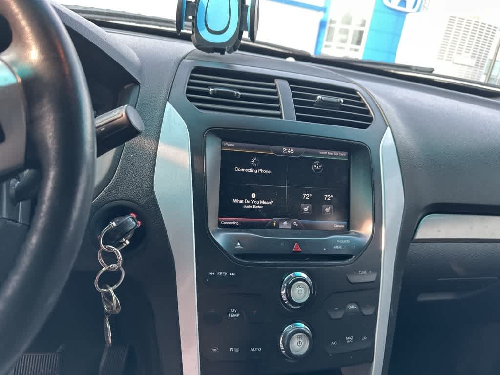 Thumbnail: 2015 Ford Explorer - 27