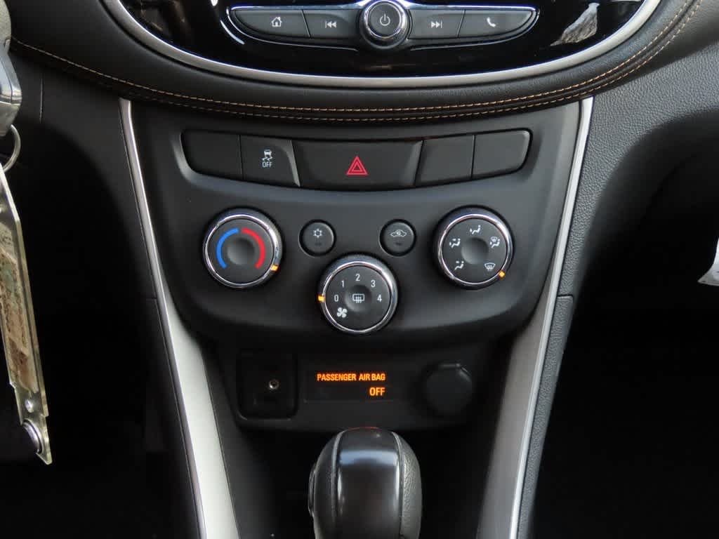 Thumbnail: 2018 Chevrolet Trax - 20