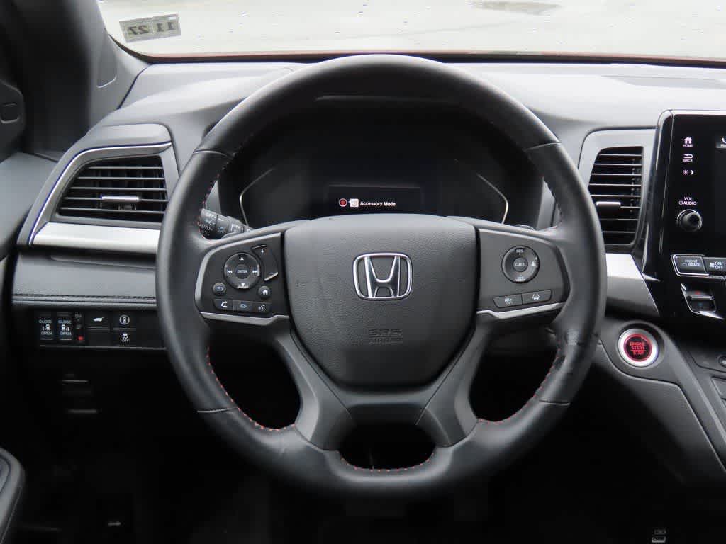 Thumbnail: 2023 Honda Odyssey - 18