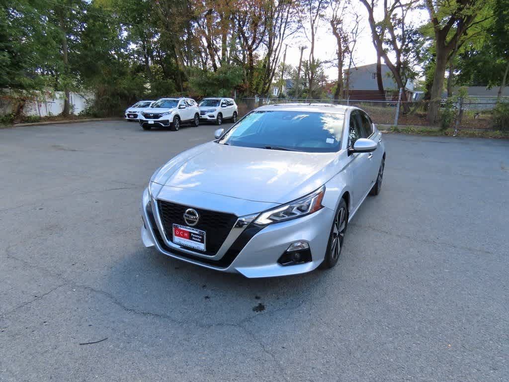 Thumbnail: 2020 Nissan Altima - 1