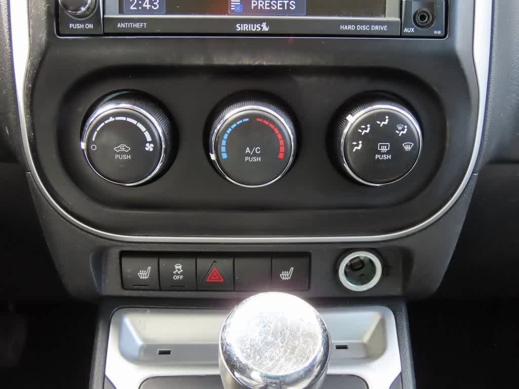 Thumbnail: 2017 Jeep Compass - 23
